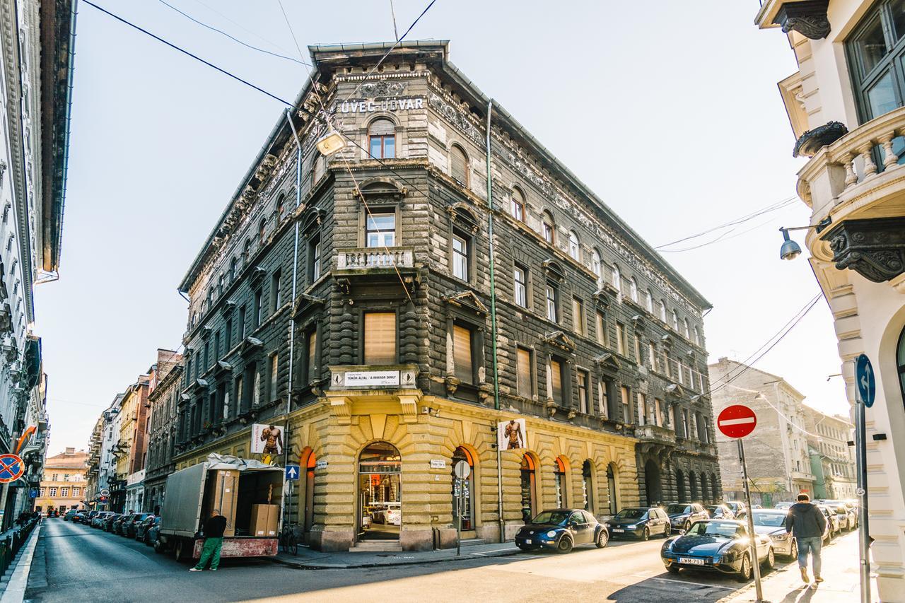 Centric Lifestyle Apartments Budapest Bagian luar foto