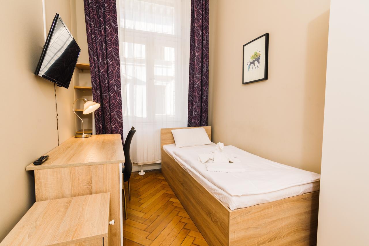 Centric Lifestyle Apartments Budapest Bagian luar foto